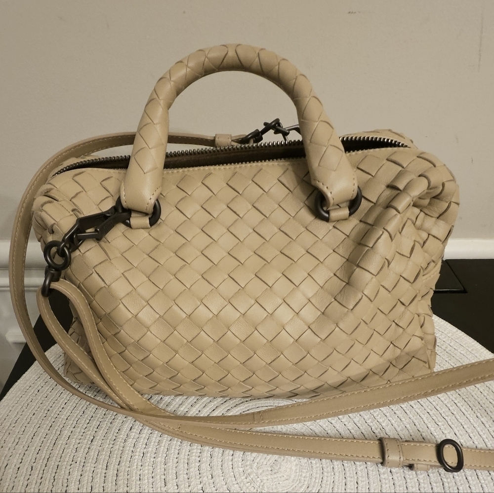 Bottega Veneta Intrecciato Leather Satchel / Crossbody – Beige (Mirror Included)